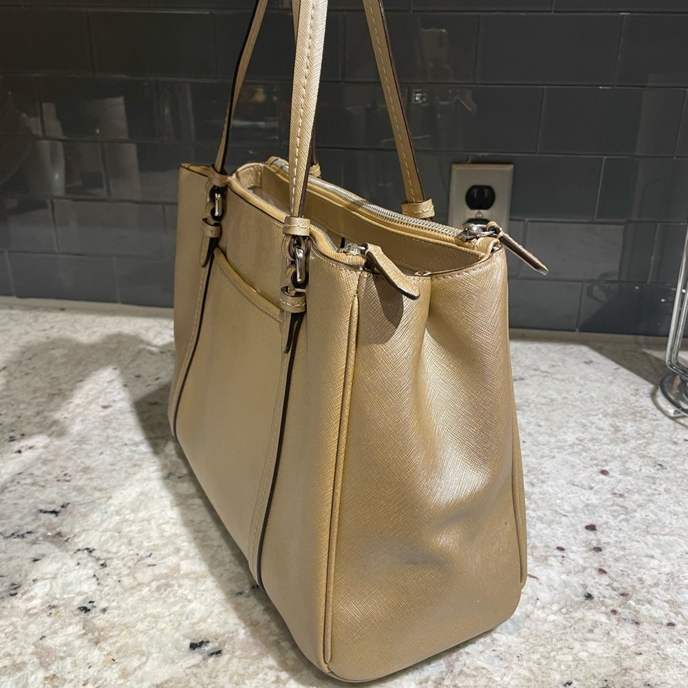 Authentic Coach tote purse - Picture 7 of 9
